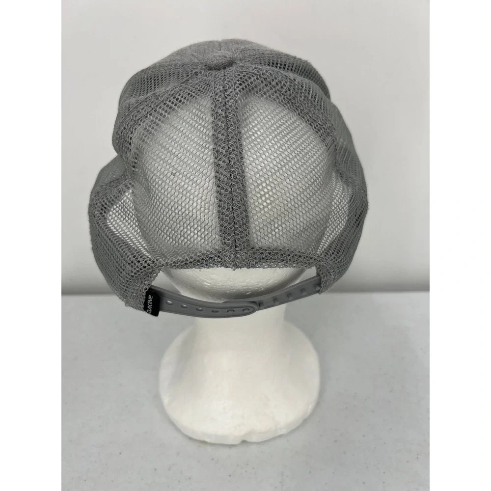 Dakine Mens Heather Grey Mesh Back Trucker Hat Faux Leather Patch Snapback Cap